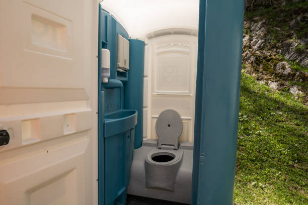 Portable Toilet Options We Offer in Grundy, VA